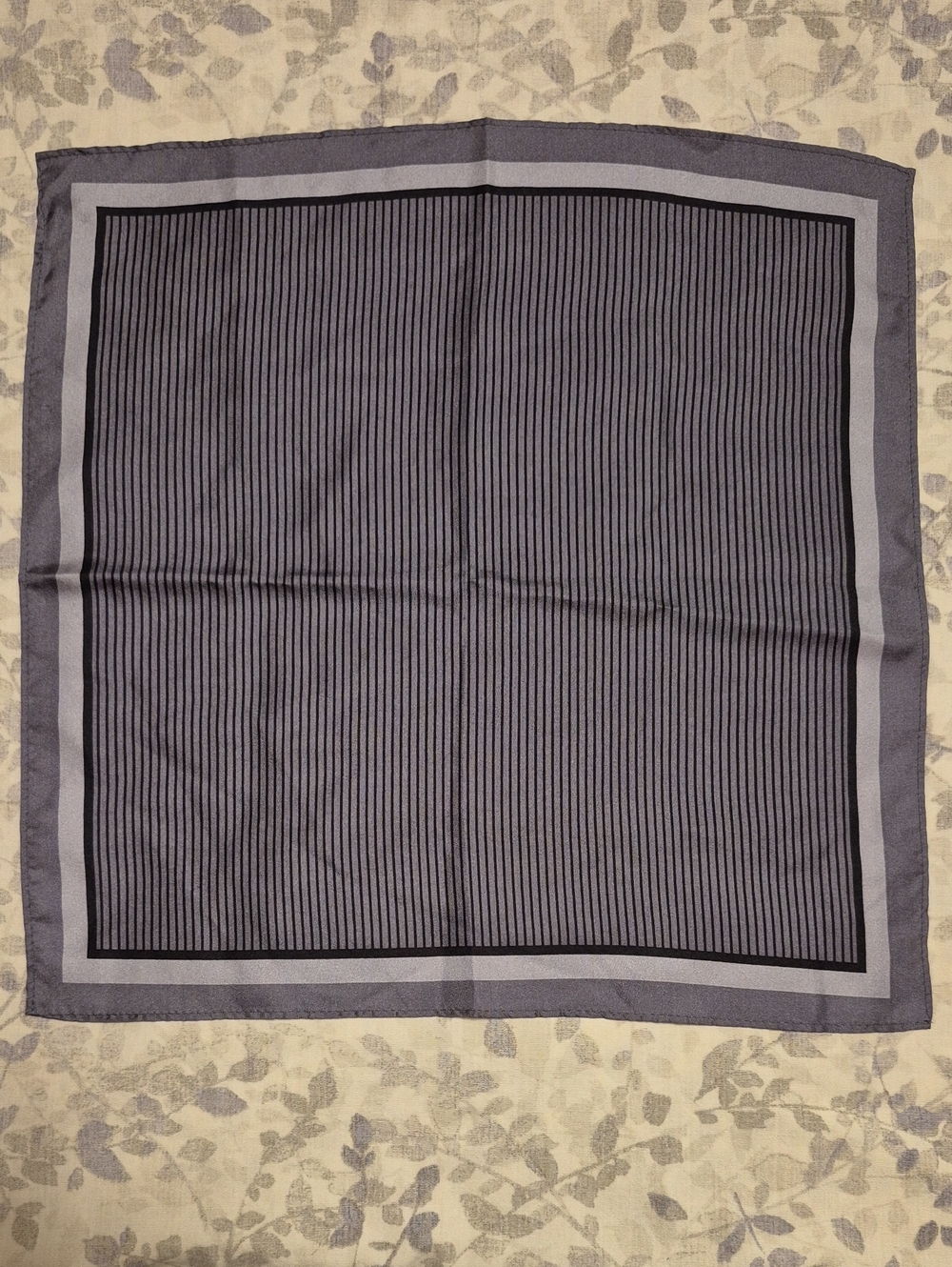 Source Unknown Gray and Black Striped Pocket Square
